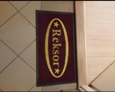 Reksor アパート *